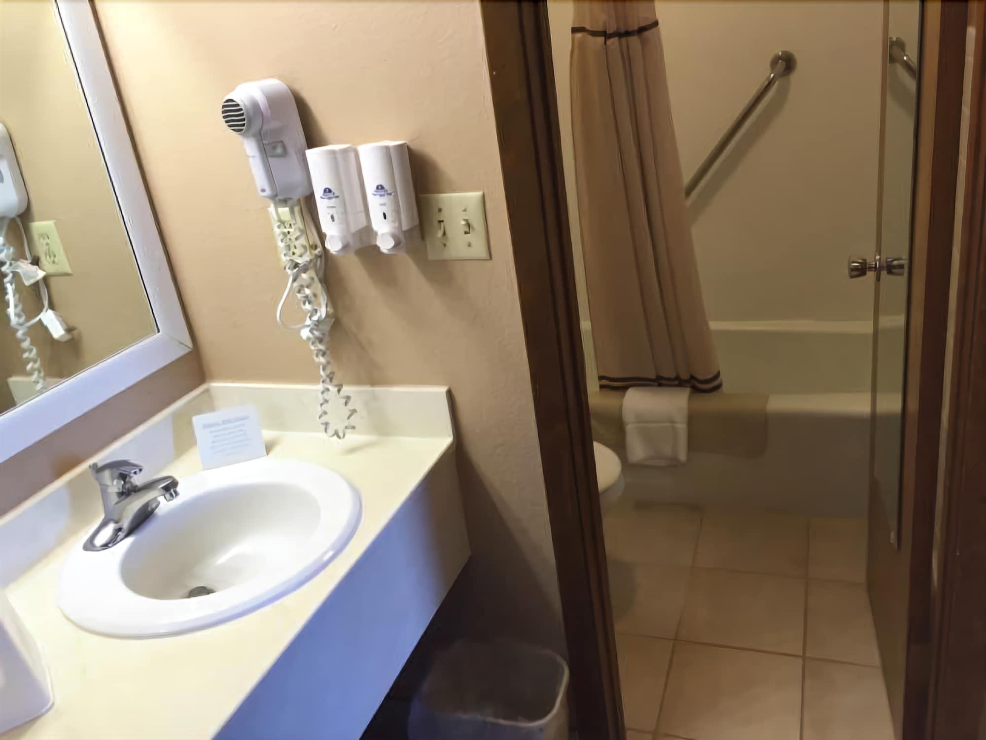 Americas Best Value Inn Йорк Экстерьер фото