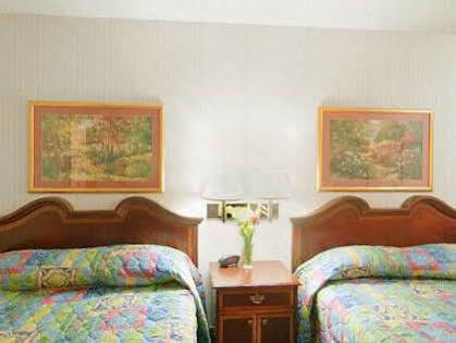 Americas Best Value Inn Йорк Экстерьер фото